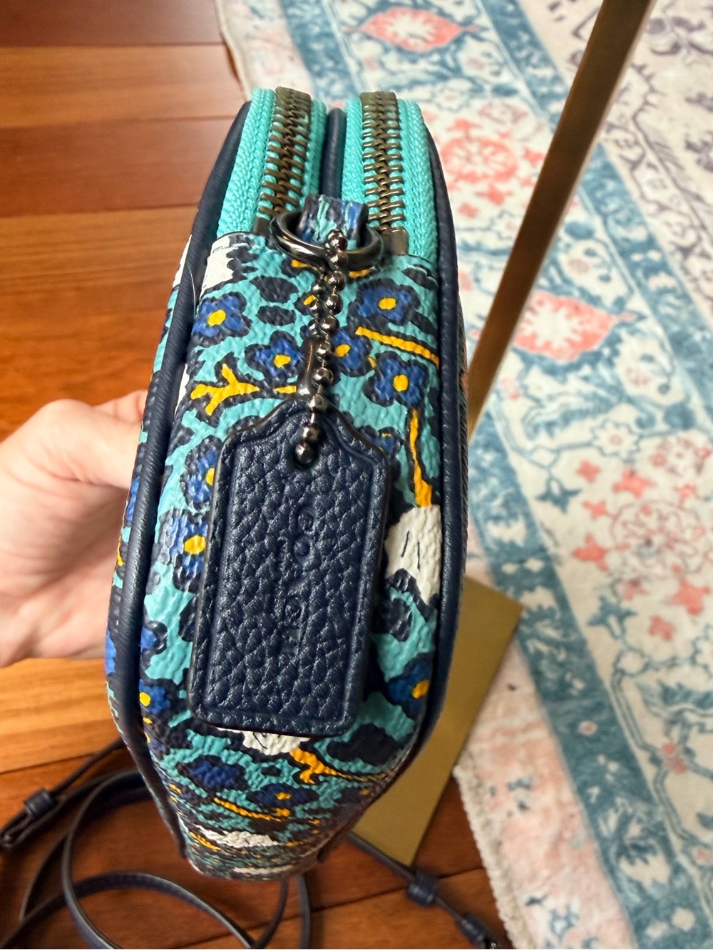 Coach Crossbody Clutch in Yankee Floral Print Canvas. EUC - Picture 4 of 13